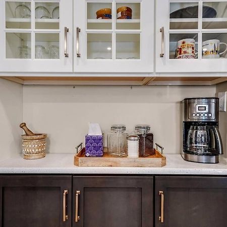 Luxury Apartment In Historic Carriage House Kennett Square Bagian luar foto