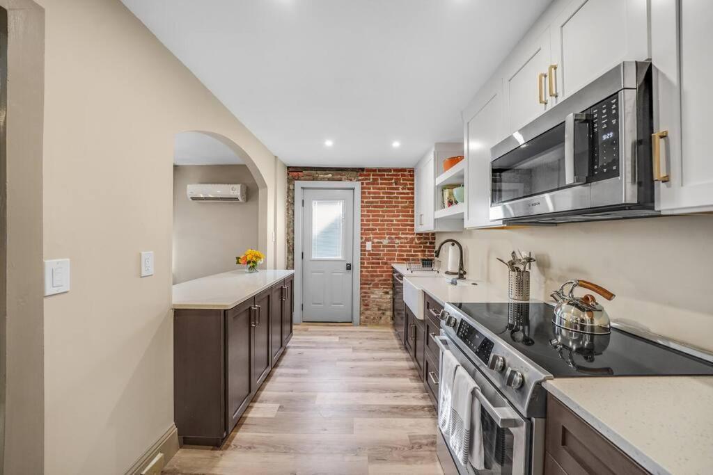Luxury Apartment In Historic Carriage House Kennett Square Bagian luar foto